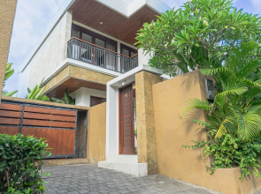 Miles Villa