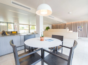 Atenea Park - Suites Apartments