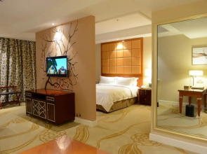 Hulunber Zhongcheng Holiday Hotel