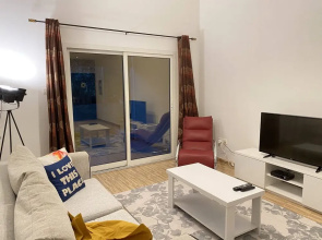 Lux BnB 2BDR Private Garden