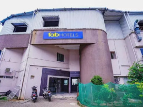 Fabexpress Yash Comfort Inn