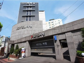 Hotel Travel