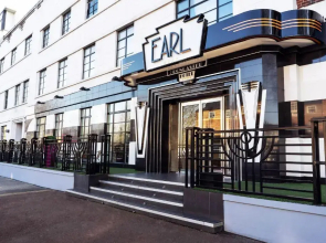 The Earl of Doncaster Hotel