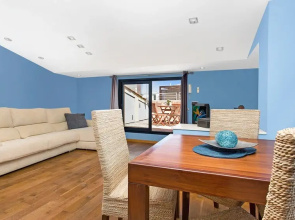 Apartment - 3 Bedrooms with Sea views - 107161