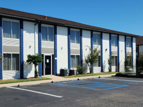 Americas Best Value Inn & Suites Foley Gulf Shores