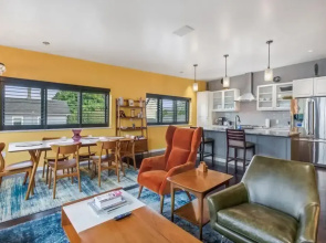 Meadowlark Suite - 201 2b1b
