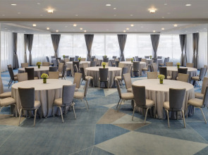 Hyatt Regency Los Angeles International Airport