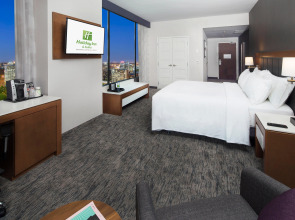 Holiday Inn Hotel & Suites Montreal Centre-ville Ouest by IHG