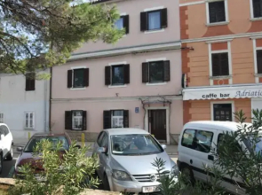 Apartments Caus 396