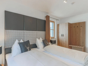 Luxury Villa in Ellmau with Hot Tub