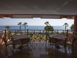 Valeri Beach Hotel