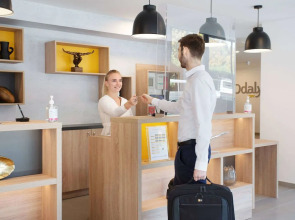 Appart Hotel Odalys City Centre Compans Caffarelli