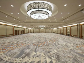 Hilton Hawaiian Village Waikiki Beach Resort