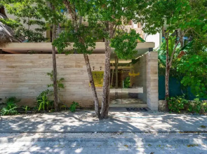 304 Contemporary Designer 3br Condo by StayPodio