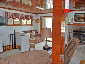 Arlington - Elbert's - 5 Br Duplex