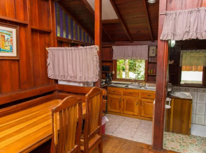 Cabinas Iguana Cahuita