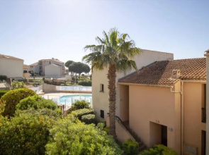 NICE 25 m BRIGHT with BALCONY and POOL