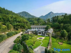 Mountain Breeze as the Vein. Forest Private Hot Spring Outdoor Themed Homestay