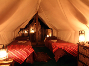 Quatermain's 1920's Safari Camp - Amakhala Game Reserve