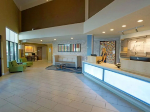 Holiday Inn Express & Suites Canyonville