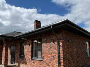 Cottage in KP Bor, 171