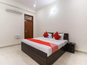 A R Hotel by OYO Rooms