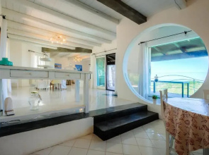 Villa Emmeline fronte mare 5 camere 6 bagni infinity pool WiFi per 12 persone
