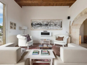 1891 Falcon Home Resort