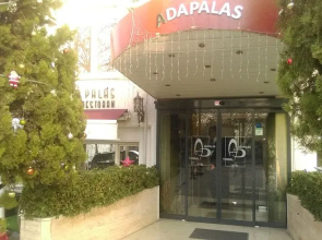 Adapalas Hotel