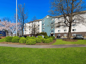 Suburban Studios Sterling - Washington Dulles