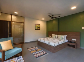 SaffronStays Mountain Aer, Karjat