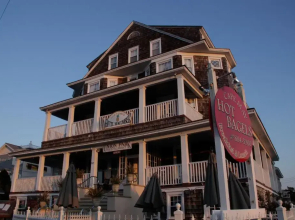 Hotel Macomber