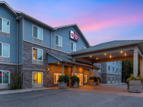 Best Western Plus Chena River Lodge