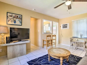 1 Mi to Oceanfront Fun: Pompano Beach Retreat!