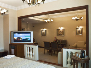 Отель Regent Palace Hotel