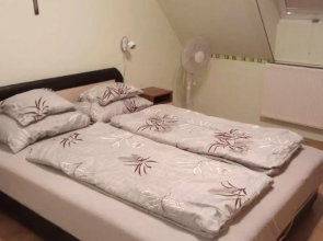Krisztina Apartmanok B