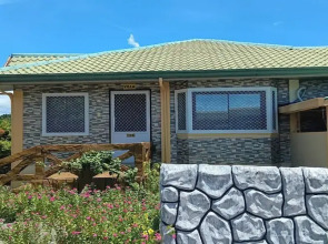 Michael's Homestay - Farm Villa near Patar Beach & Bolinao Falls