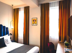 Jn Boutique House