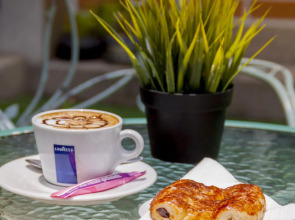 Baan Lukkan Patong Resort