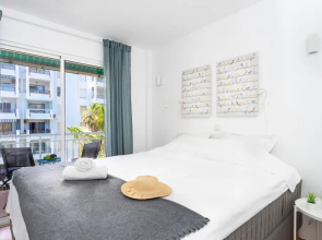 Apartment - 2 Bedrooms with Pool, WiFi and Sea views - 107864