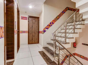 Capital O 82258 Hotel Rosewood Inn