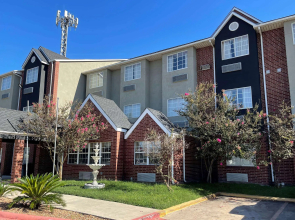 Super 8 by Wyndham San Antonio Downtown NE