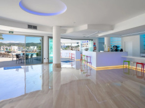 Отель THB Ocean Beach - Adults Only