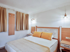 Crystal Club World of Colours - All inclusive