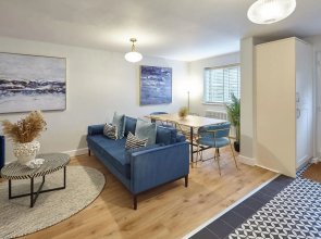 Host Stay Tides in Whitby