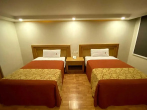 Hotel Lord - Adults Only