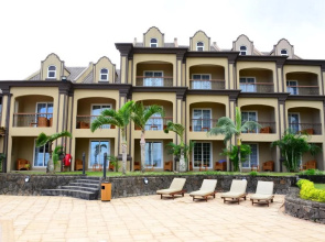 Sunset Reef Resort & Spa
