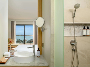 Mercure Rayong Lomtalay Villas & Resort