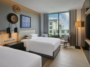 Four Points by Sheraton Phuket Patong Beach Resort
