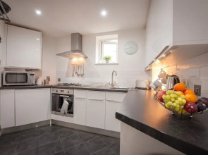 Staff-apartments @ Mayflower Court